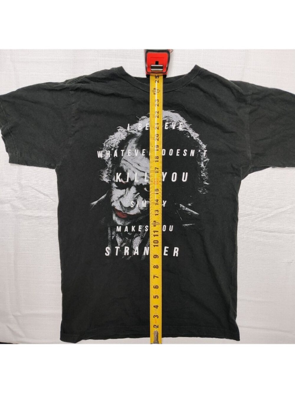 Batman The Dark Knight Heath Ledger "I Believe..." Black Graphic T-Shirt (M) - Picture 5 of 6